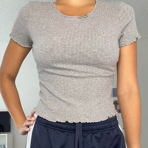 Grey Top w/ Lettuce Trim